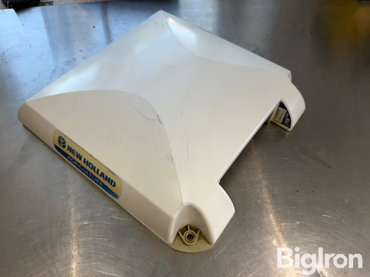2018-case-/-new-holland-372-receiver-image-7