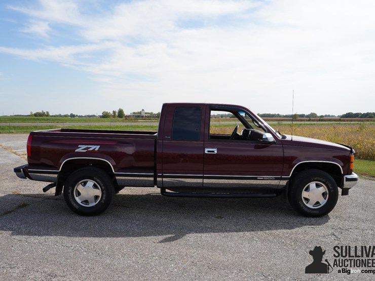 run-#139---1996-gmc-sierra-1500-4x4-stepside-pickup-image-4