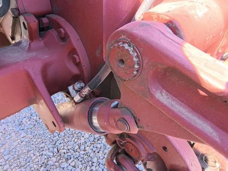 #1026-•-allis-chalmers-7000-tractor-image-54