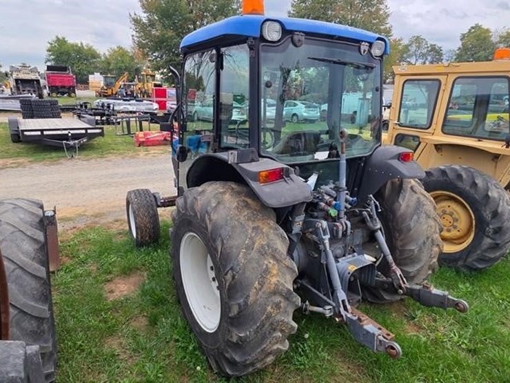 new-holland-tn65d-image-3