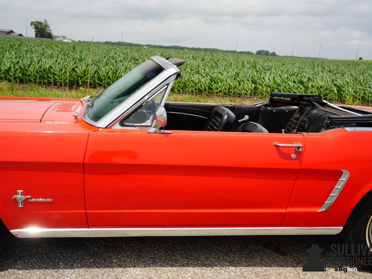 run-#51---1965-ford-mustang-convertible-image-16