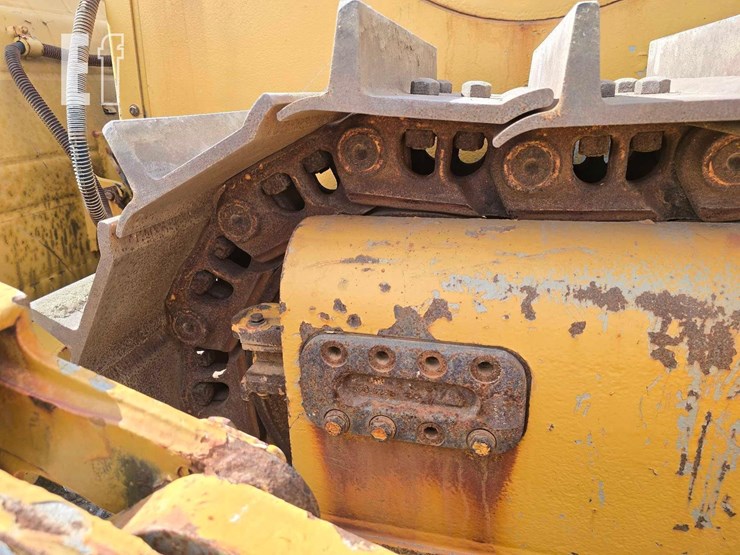 2017-caterpillar-d7e-image-25