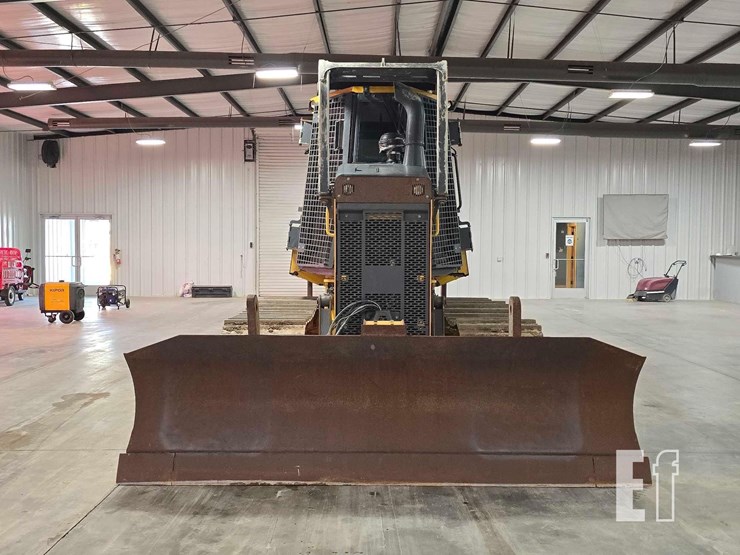 2022-deere-650k-lgp-image-7