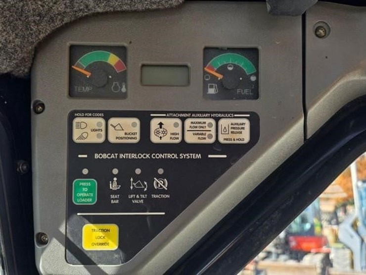 1999-bobcat-773g-image-60