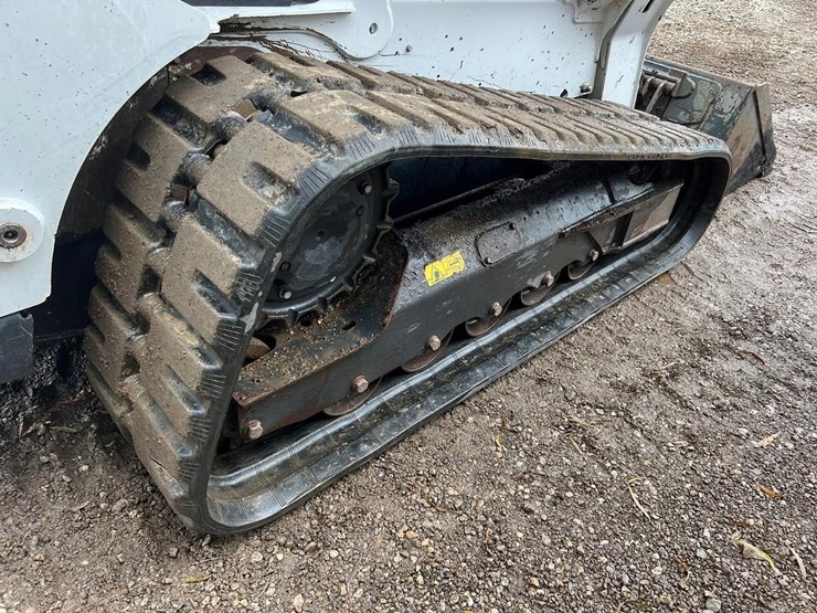 2022-bobcat-t740-skid-steer-loader-image-15