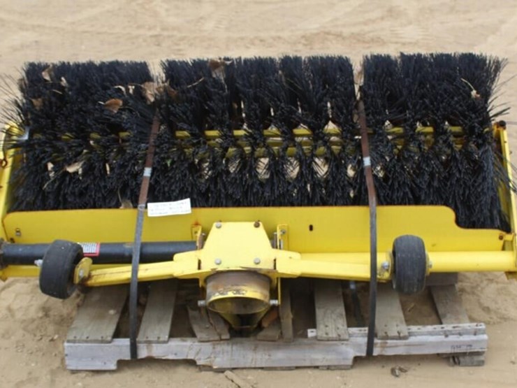 john-deere-1025r-image-5
