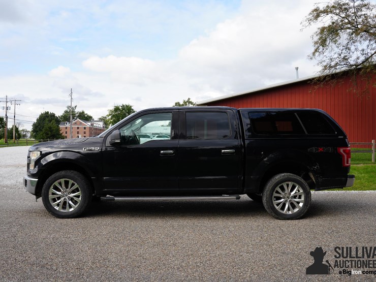 run-#44---2016-ford-f150-xlt-crew-cab-4x4-pickup-image-8