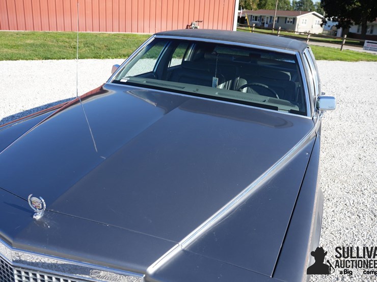 run-#38---1988-cadillac-brougham-4-door-sedan-image-12