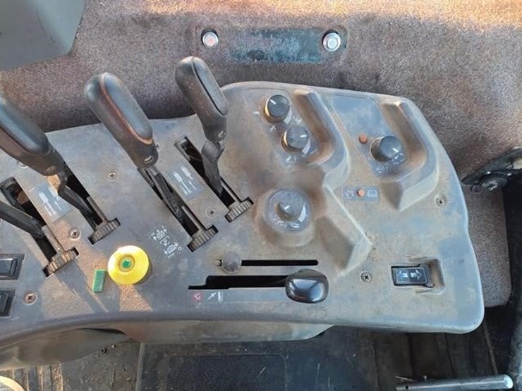 ford-8670-image-59