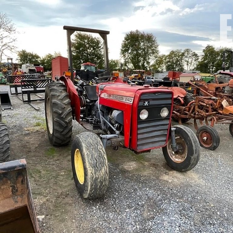 MASSEY-FERGUSON 240