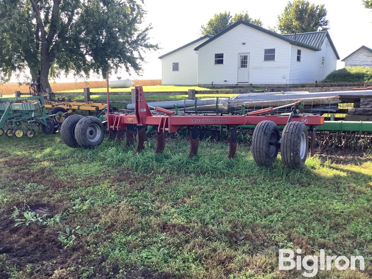 case-ih-14-v-ripper/subsoiler-plow-image-1