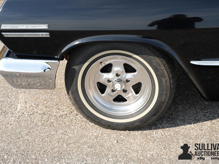 run-#64---1963-chevrolet-impala-ss-image-15