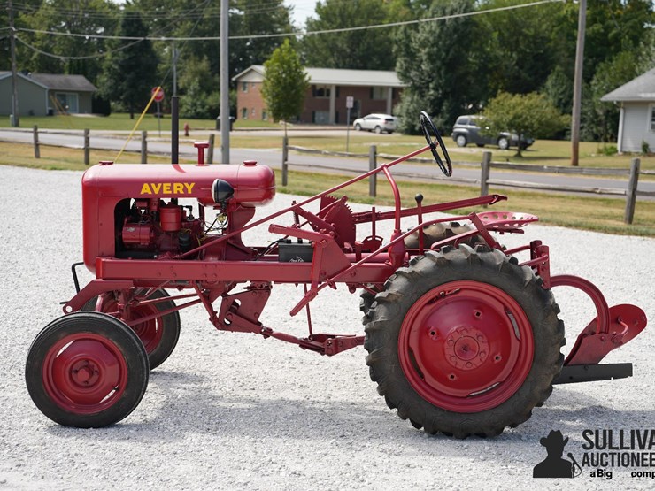 run-#119---1948-avery-v-2wd-tractor-image-4