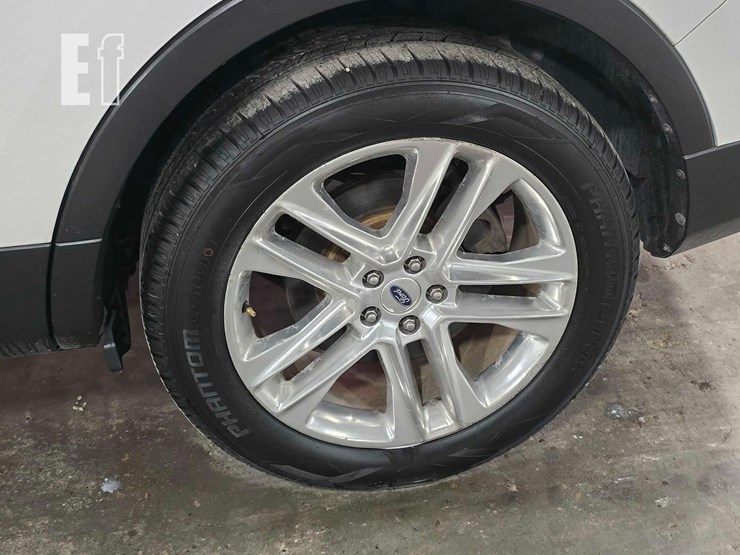 2016-ford-explorer-limited-image-18