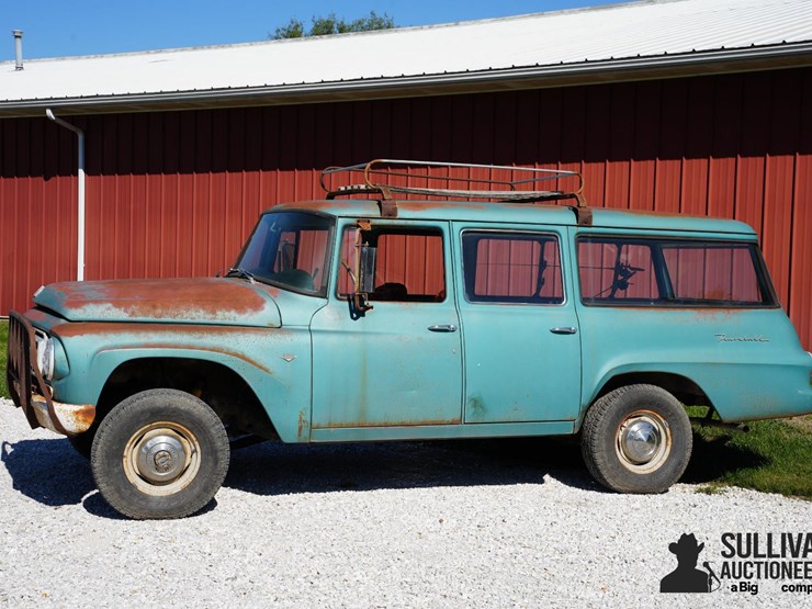 run-#12---1968-international-1100-travelall-4x4-image-8