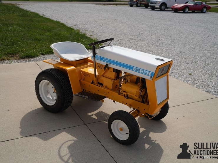 run-#120---international-cub-cadet-garden-tractor-image-3