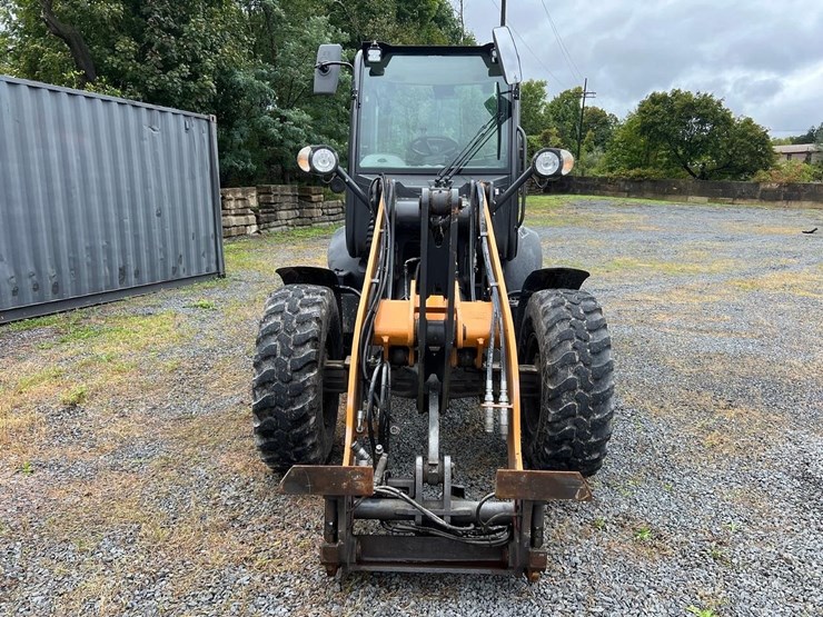 2019-case-221f-wheel-loader-image-9