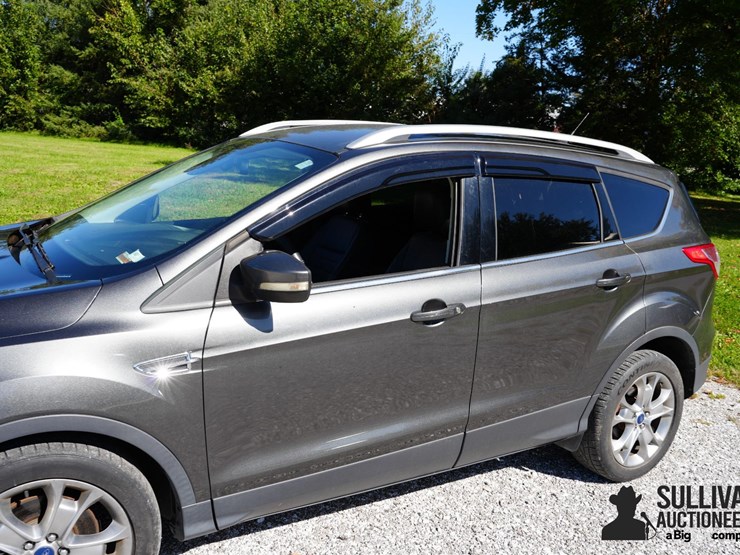 run-#30---2015-ford-escape-titanium-image-14
