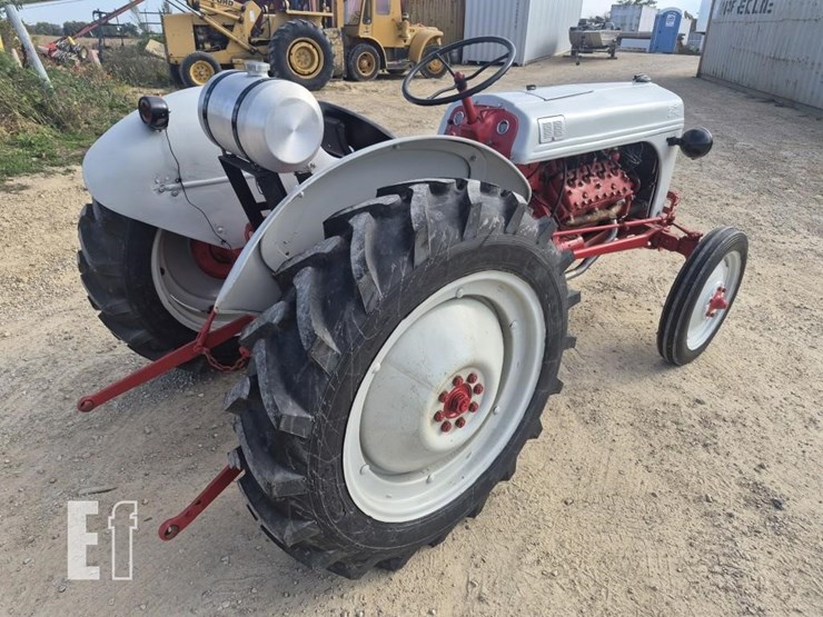 ford-8n-image-3