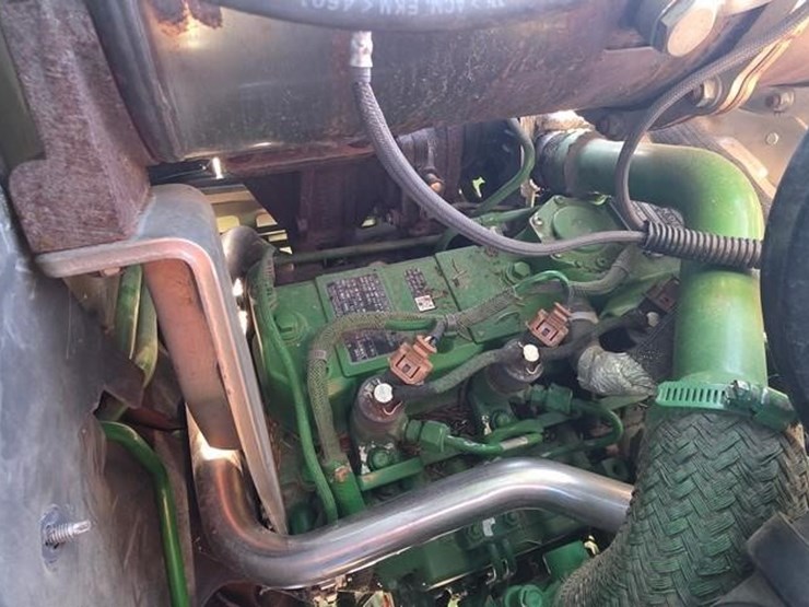 john-deere-4052m-image-29