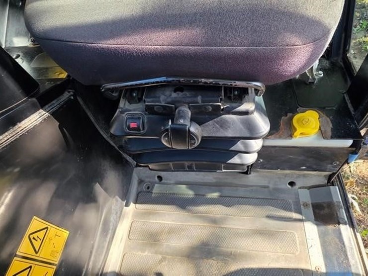 2018-jcb-505-20tc-image-48