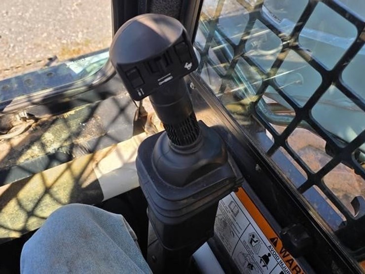1999-bobcat-773g-image-56