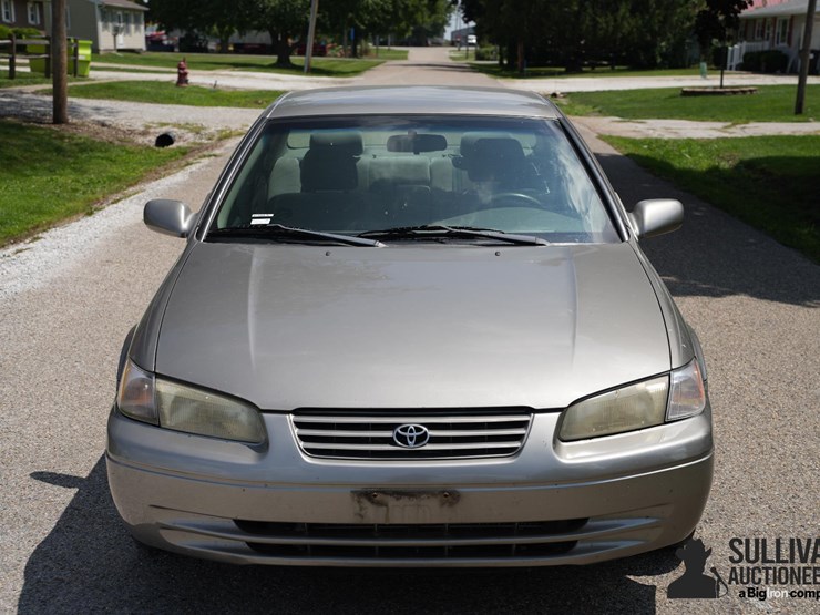 run-#167---1998-toyota-camry-clx-sedan-image-2
