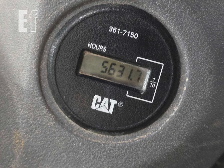 2012-caterpillar-cp56-image-22