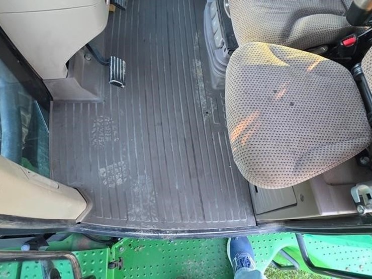 2019-john-deere-9520r-image-72