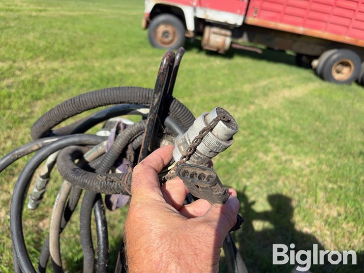 case-ih-8600-air-seeder-image-11