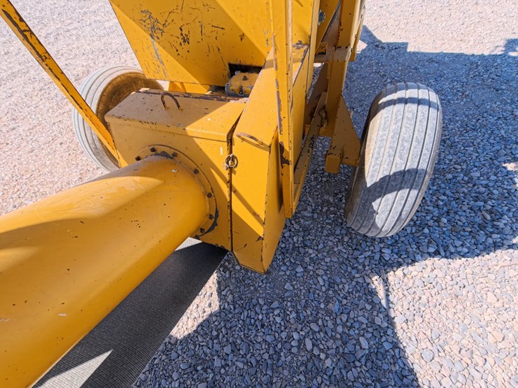 #1025-•-2006-henke-buffalo-1254-roller-mill-image-32