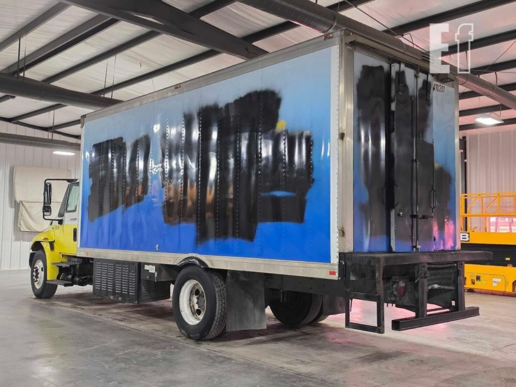 2010-international-durastar-4300-image-4