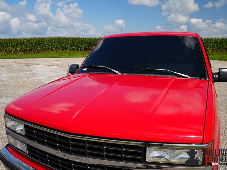 run-#107---1990-chevrolet-gmt-400-4x4-pickup-image-11