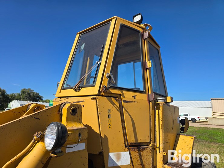 1974-caterpillar-930-wheel-loader-image-11