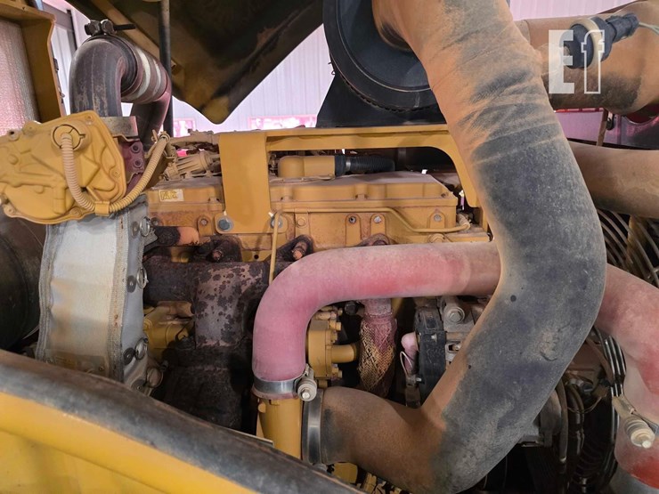2012-caterpillar-cp54b-image-21