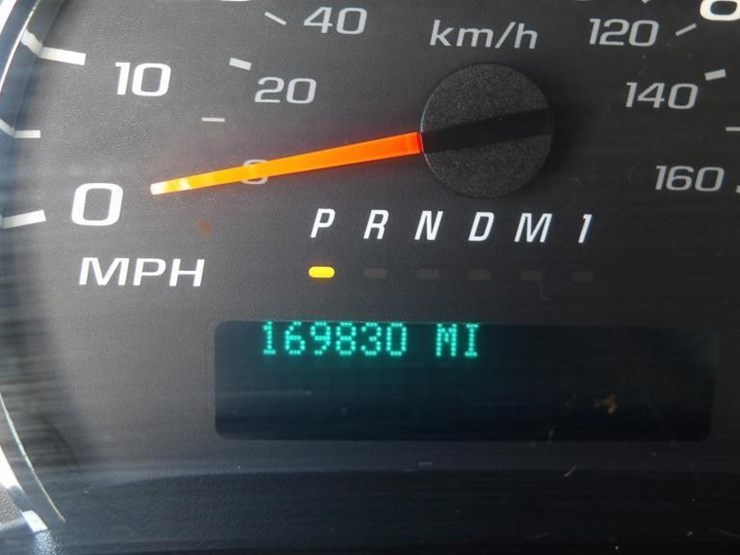 2015-utility-van-image-15