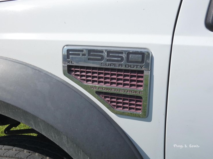 ford-f550-image-5
