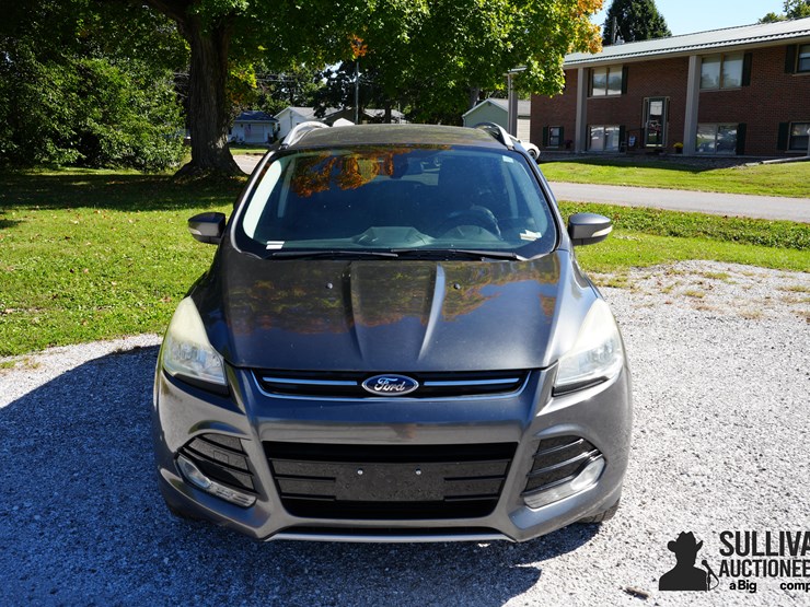 run-#30---2015-ford-escape-titanium-image-2