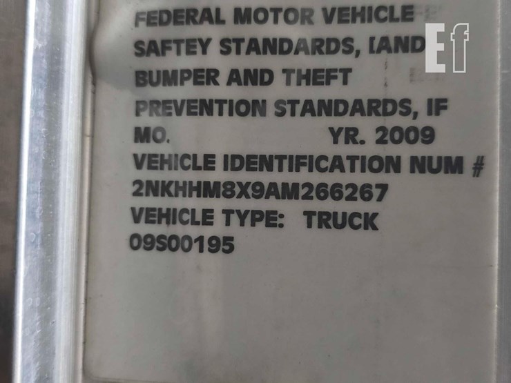 2010-kenworth-t300-image-28