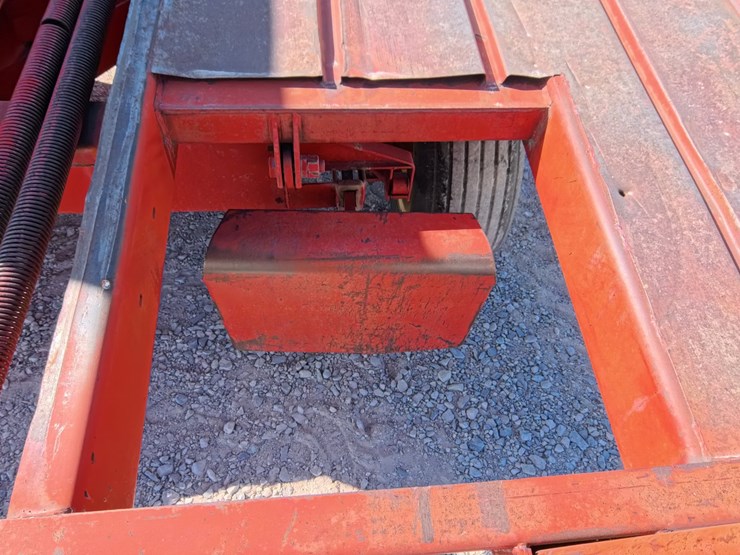 #1029-•-new-holland-1033-small-square-bale-stacker-image-25