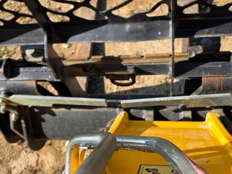 2018-jcb-505-20tc-image-31