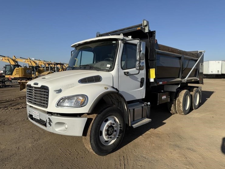 2019-freightliner-m2-dump-truck-image-1