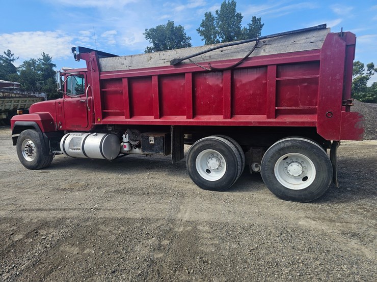 #15804-•-1998-mack-rd688s-dump-truck-image-15