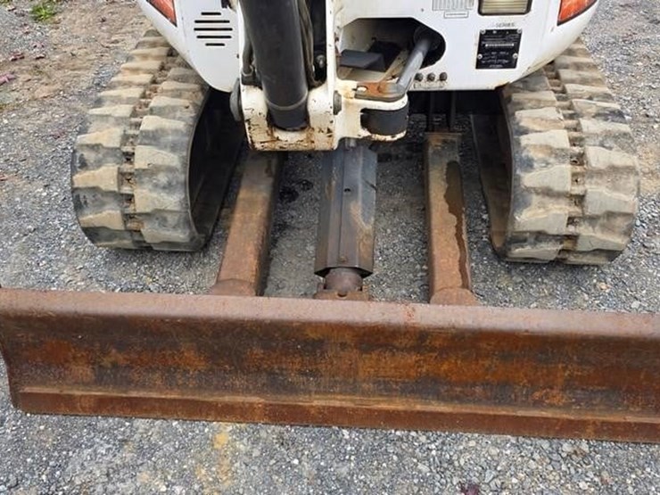 2009-bobcat-425-image-31
