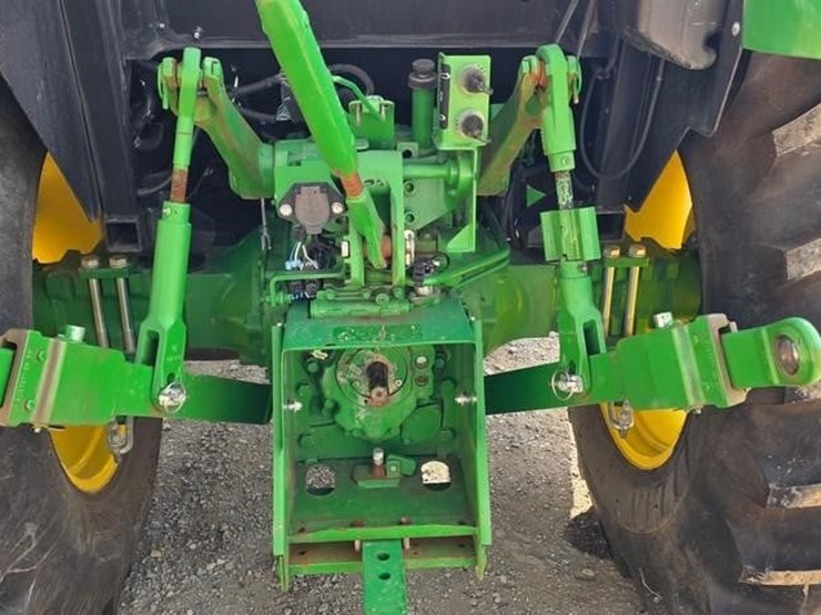 2016-john-deere-5065e-image-20