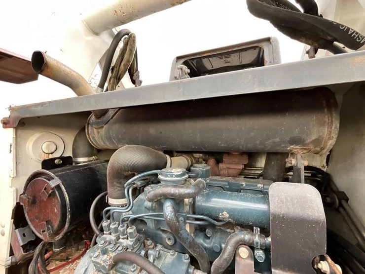 2010-bobcat-t650-image-30