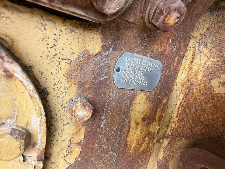 caterpillar-d379-image-8