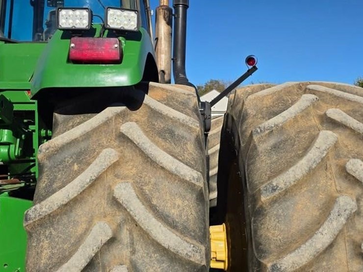 2000-john-deere-9400-image-32