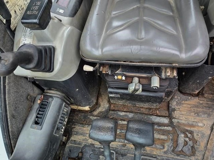 2009-bobcat-425-image-53