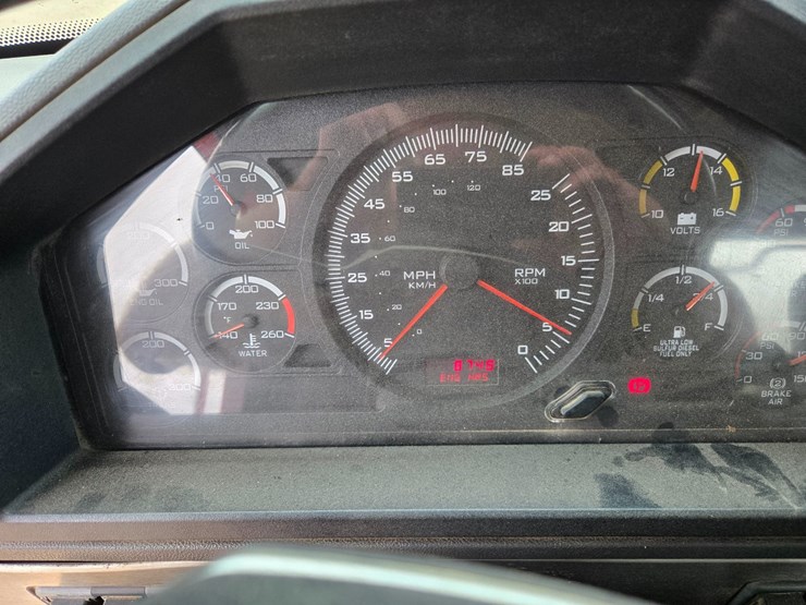 2012-caterpillar-ct660-image-84